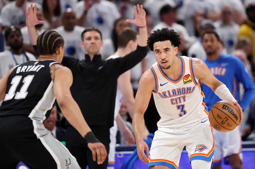 NBA常规赛焦点大战一触即发 掘金迎战太阳强强对话约基奇杜兰特上演巅峰较量